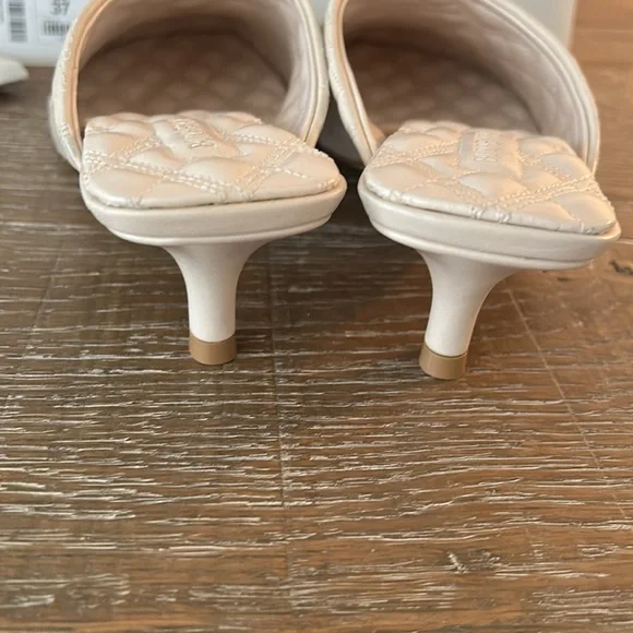 Burberry kitten heel size 37 New - Picture 8 of 11